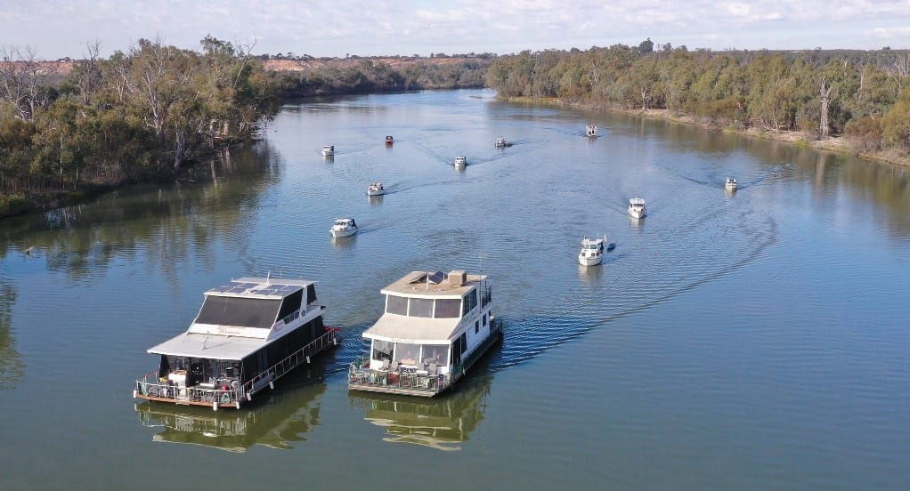 Boats grounded in the Riverland