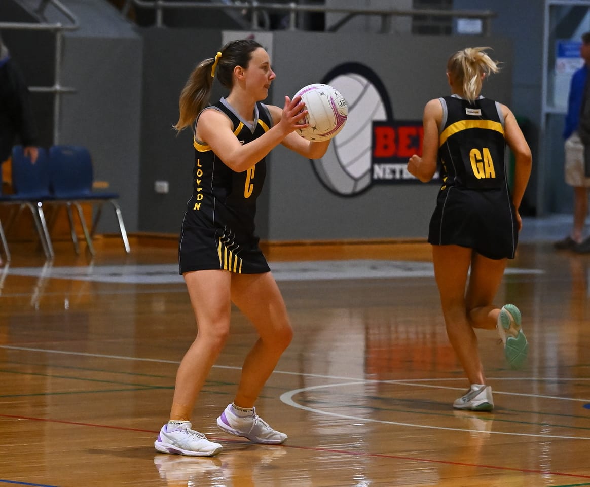 Tigers roar into A1 decider