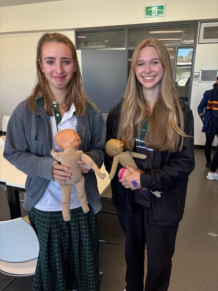 Day out at uni for Waikerie High kids