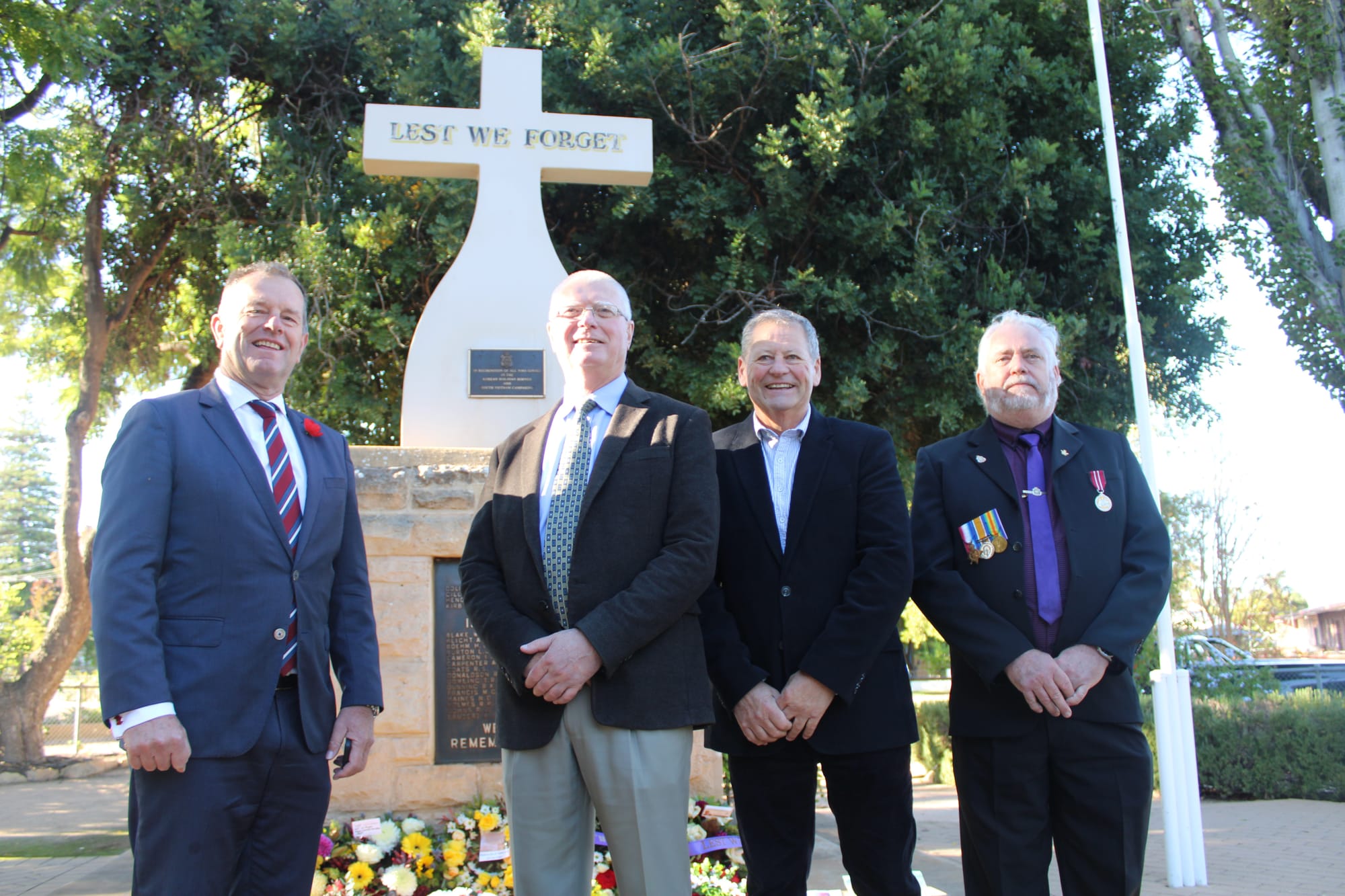 Waikerie service draws large crowd