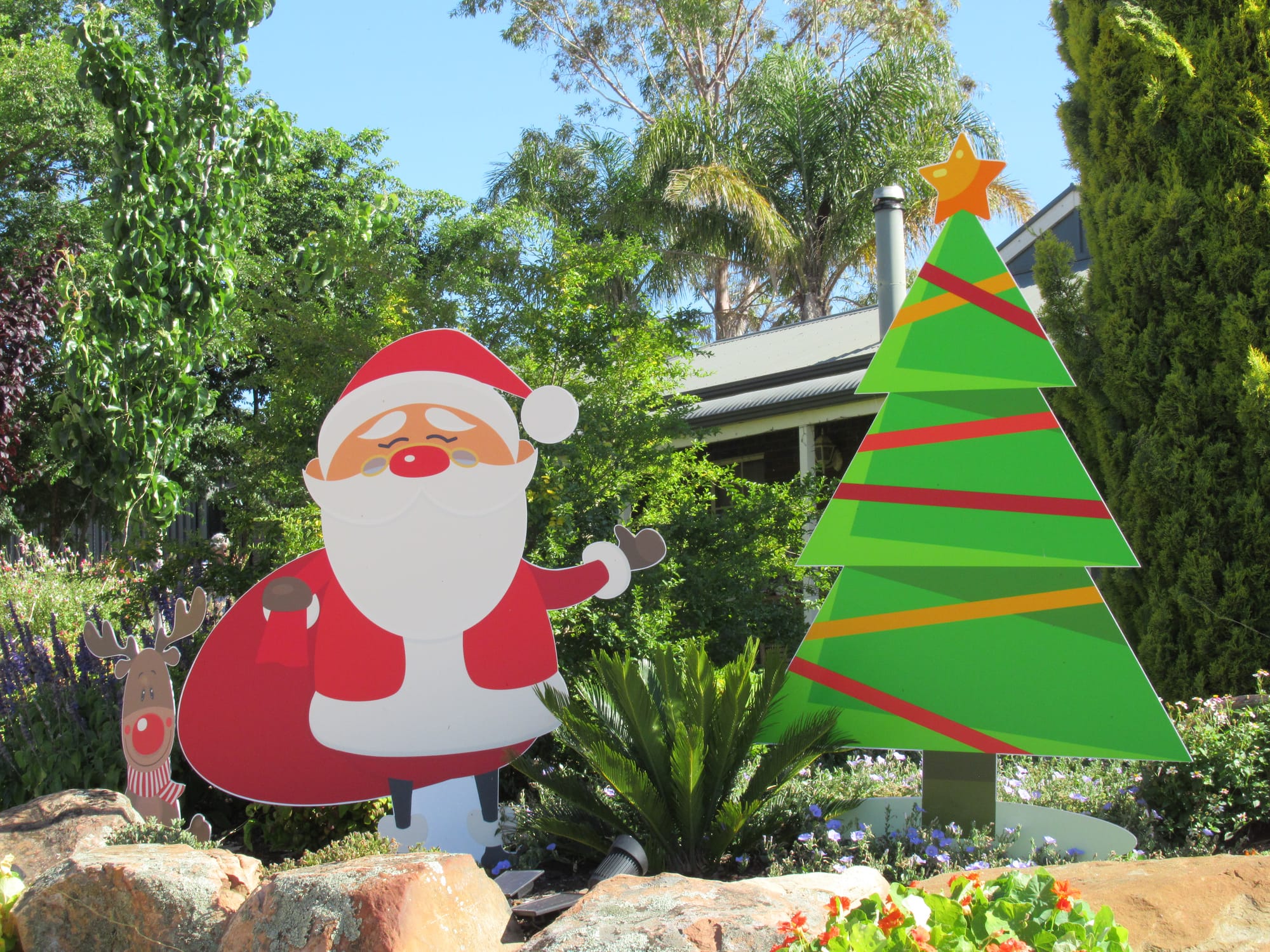 Christmas scenes paint a picture in Loxton