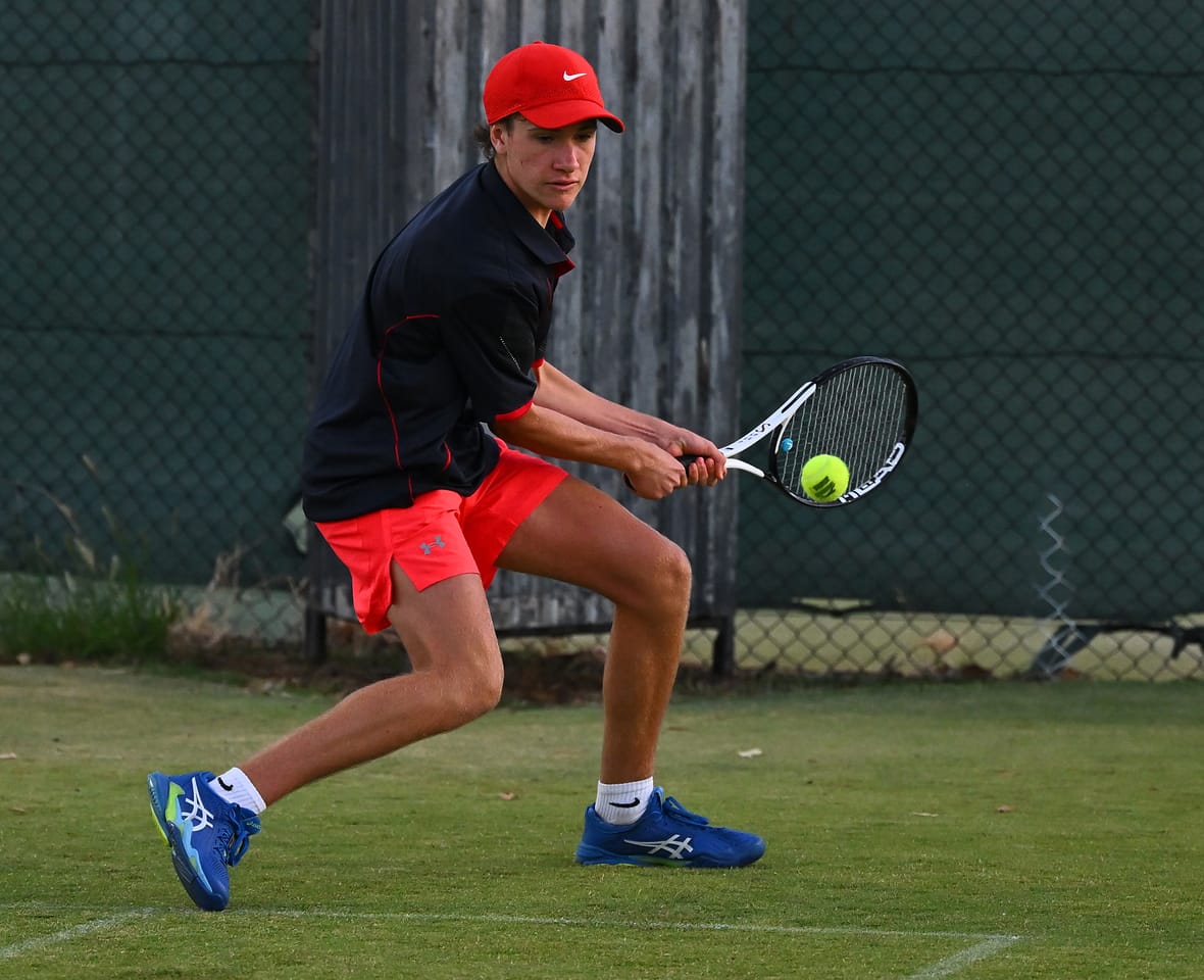 Berri scores bounce back tennis victory