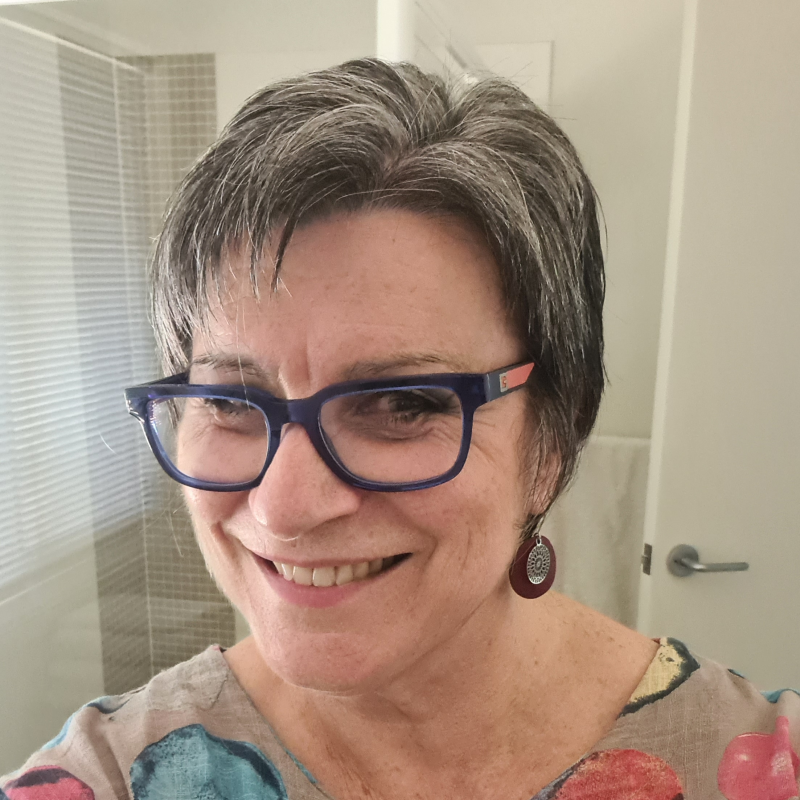 Best-selling Aussie author’s Morgan visit