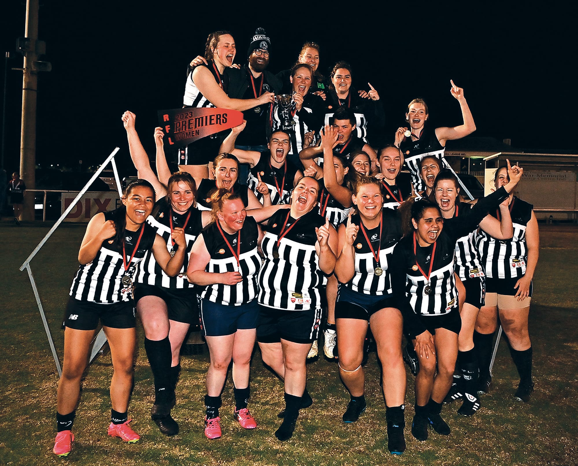 Flagpies: Waikerie women win it all