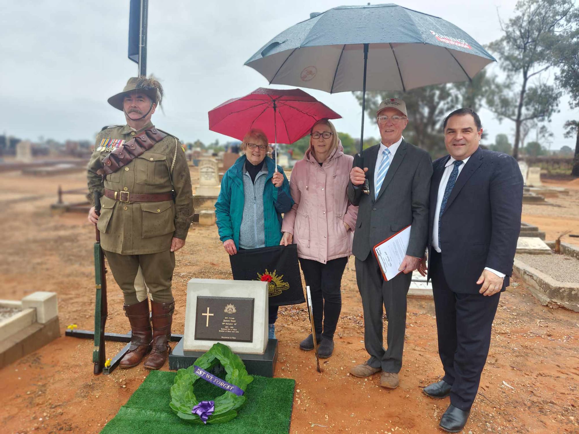 Liberals pledge funding for headstone initiative