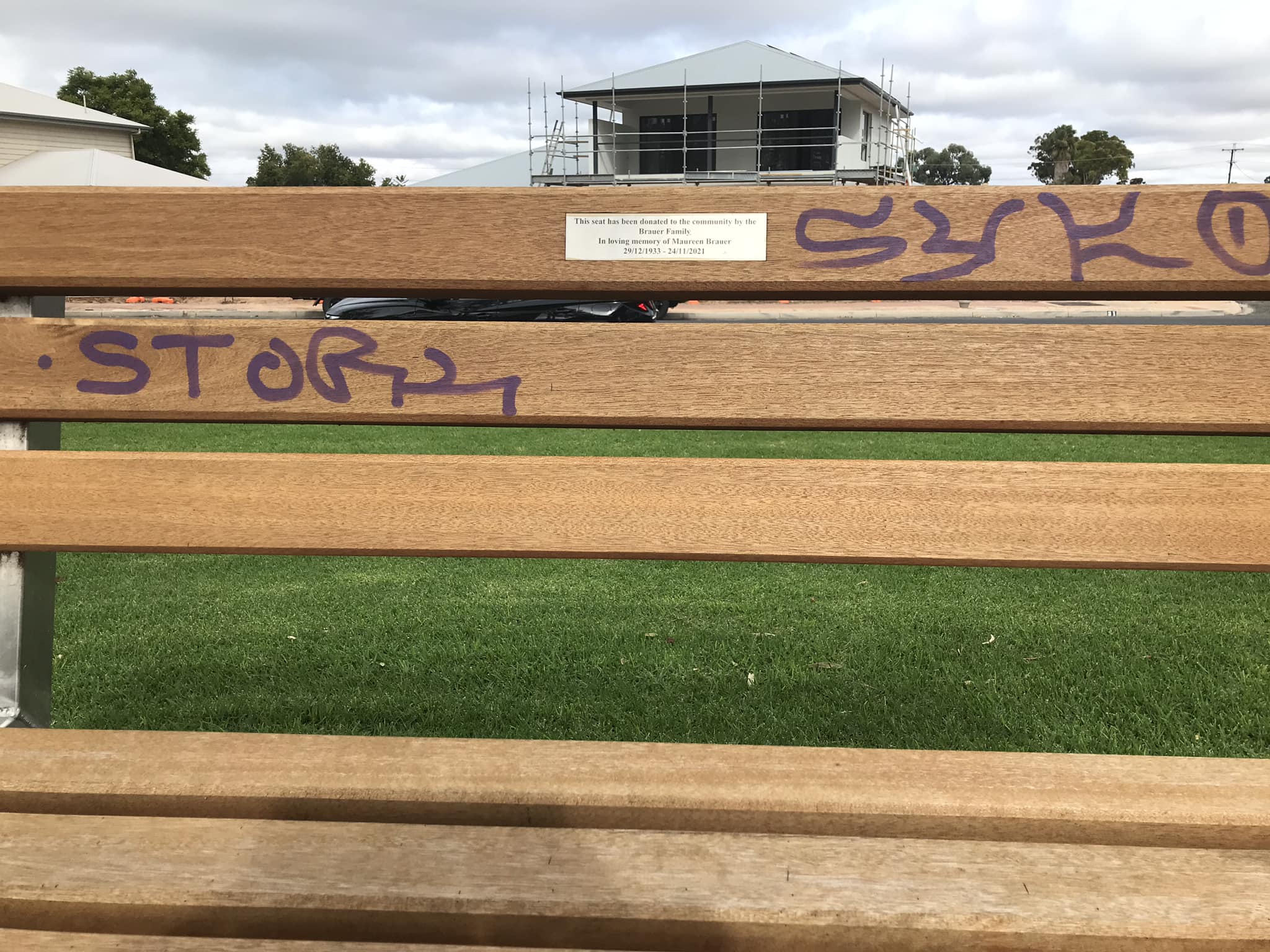 Memorial’s wrong coat of paint