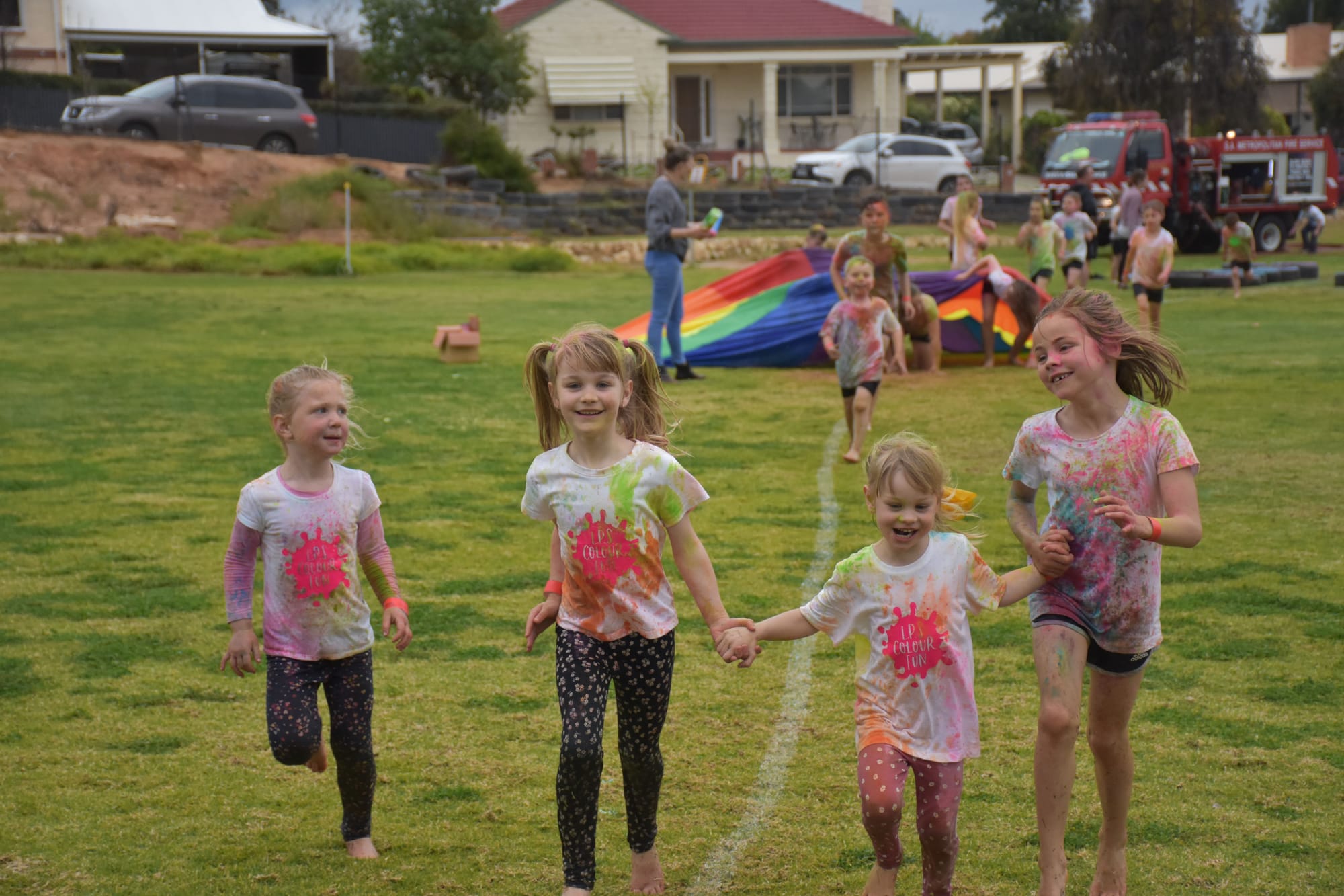 Loxton students go for a colour run fun