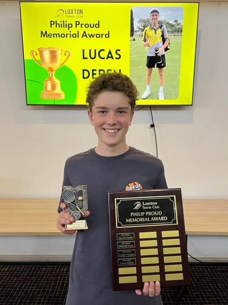 Deren claims prestigious Proud award