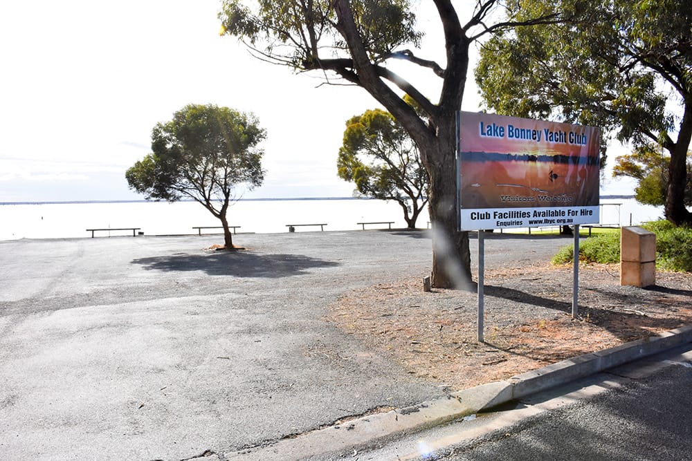 Ling duo combine at Lake Bonney