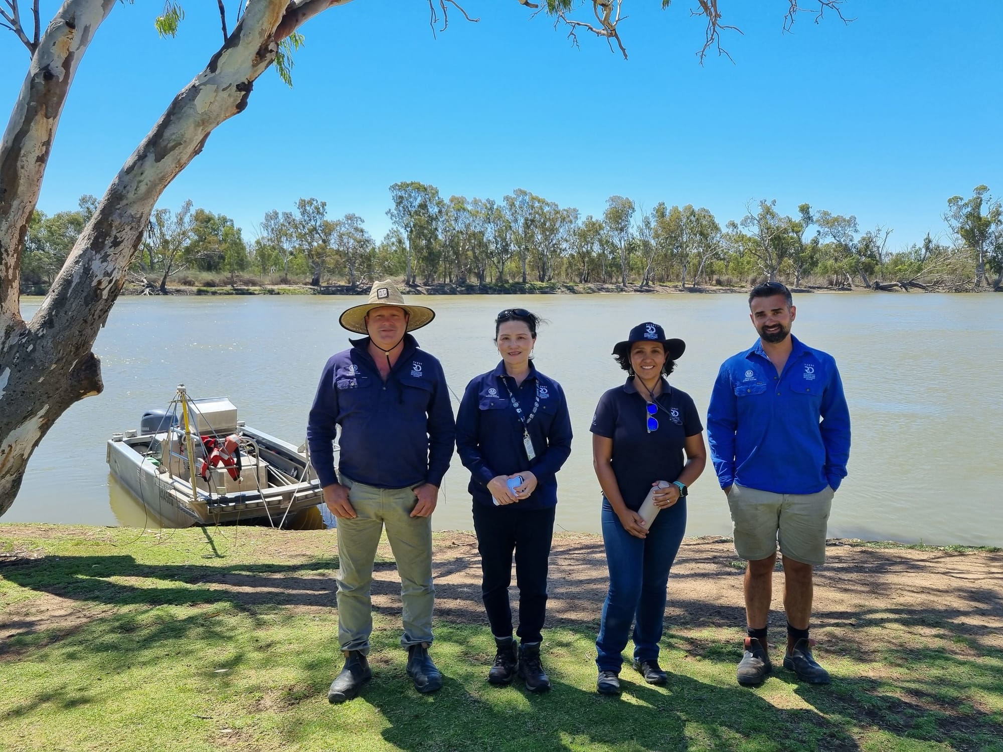 Locals buzzing for Loxton electrofishing session