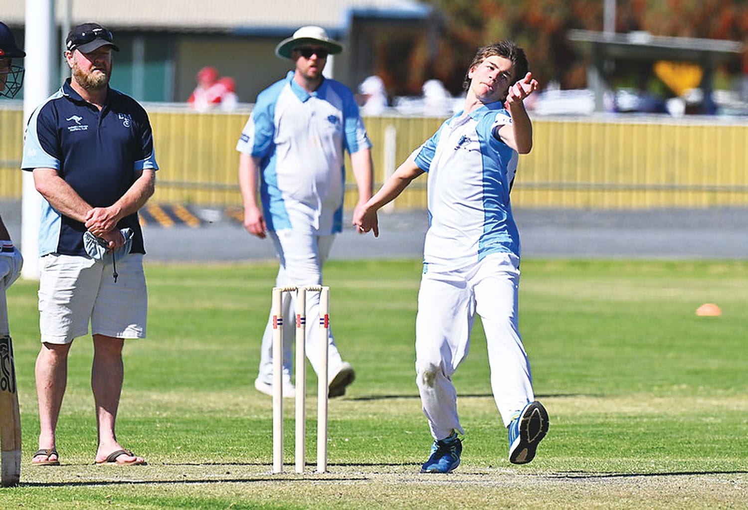 Bluetongues get home in final-ball thriller