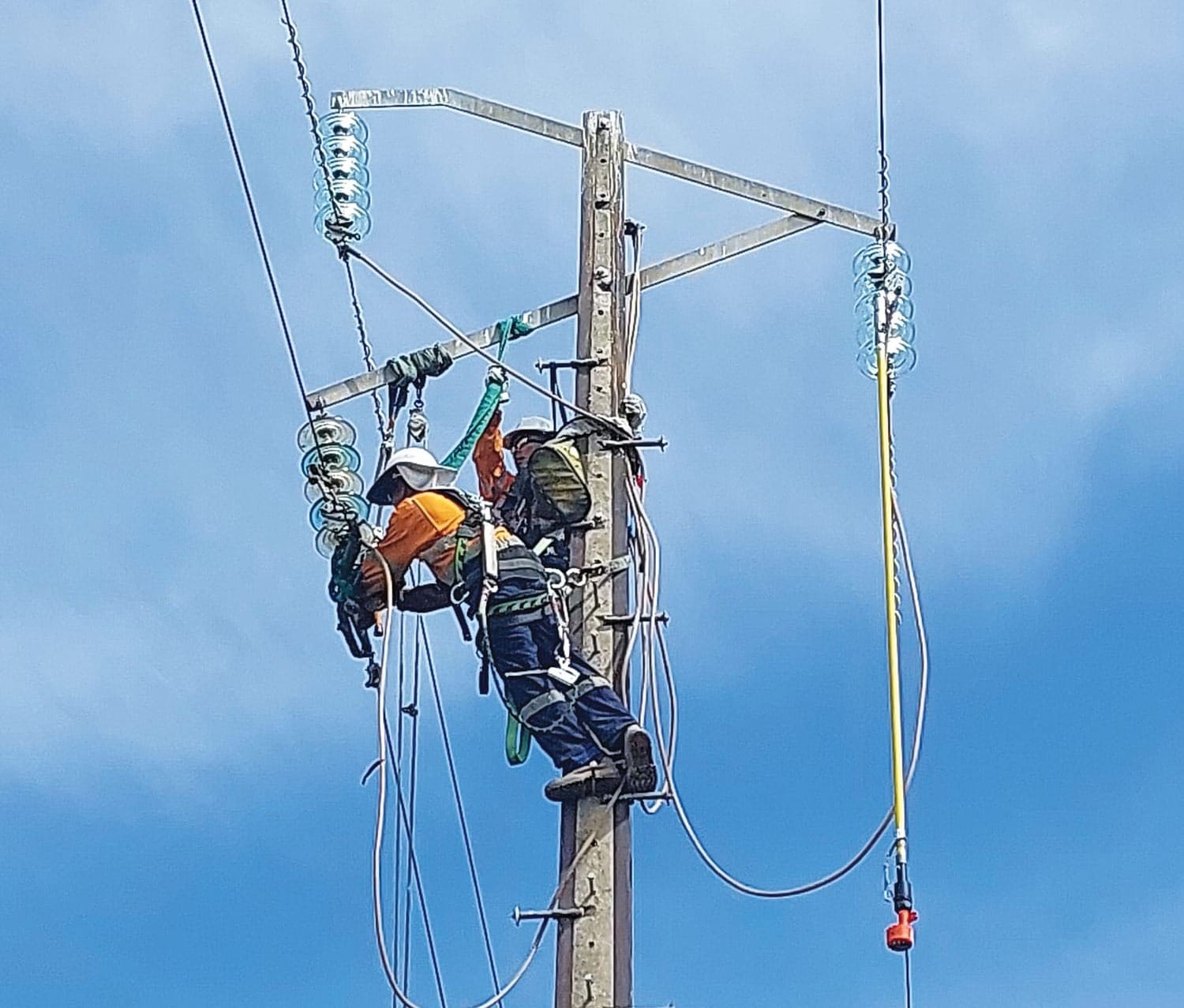 Power pole fixed before max heat