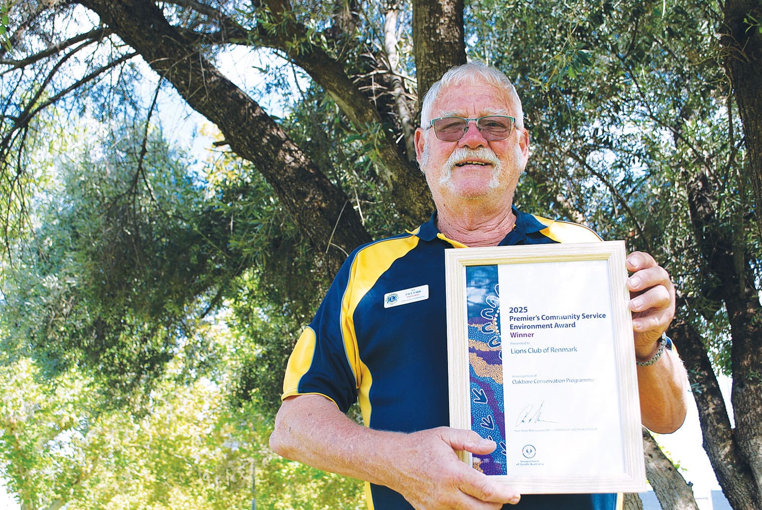 Local Lions recognised for their long-standing Calperum commitment