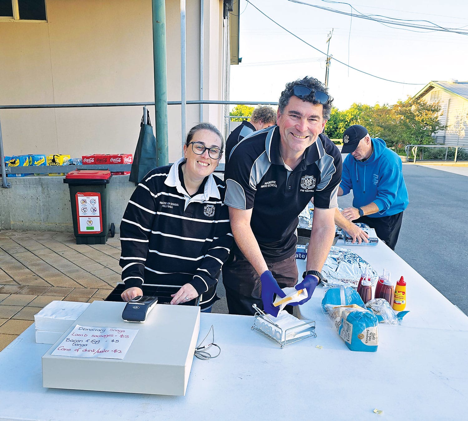Democracy sausages and voting at Waikerie High