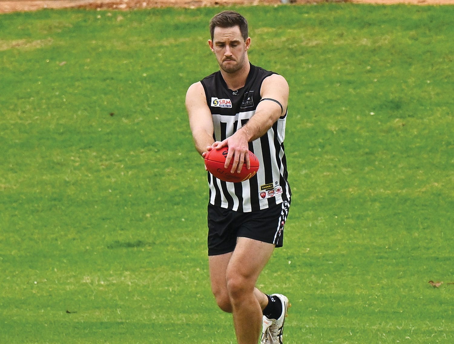 Magpies make it five from five