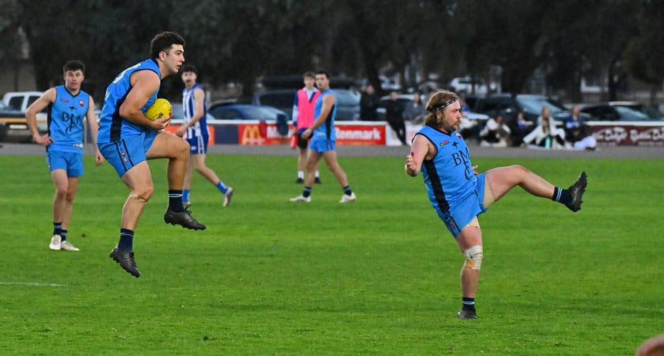 Brad breaks the deadlock under lights