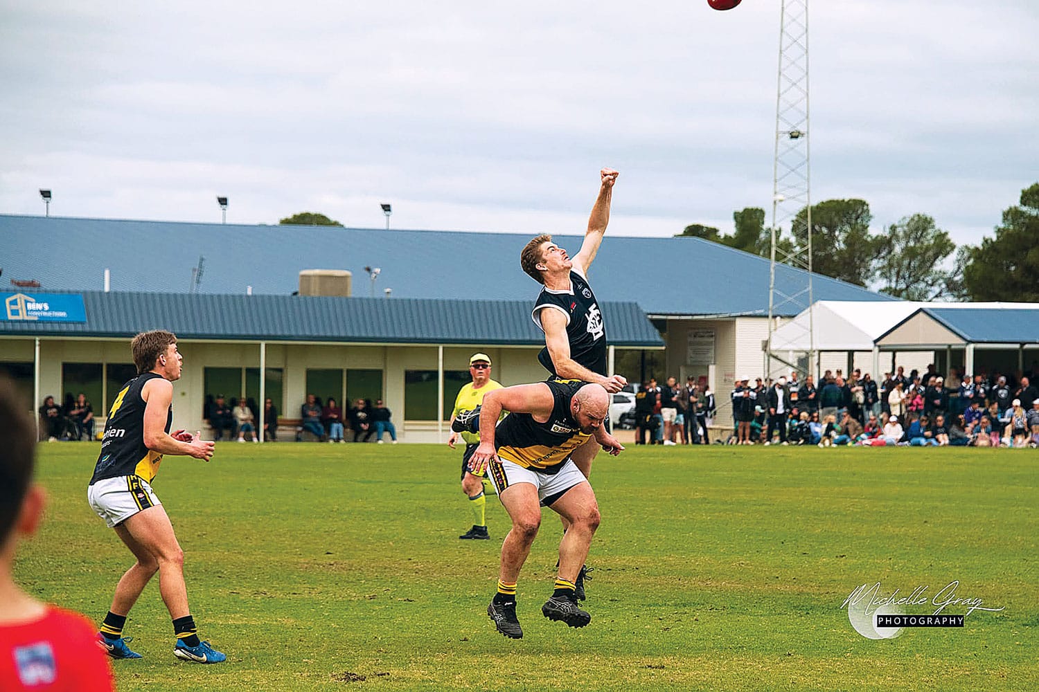 Tigers claw their way into finals