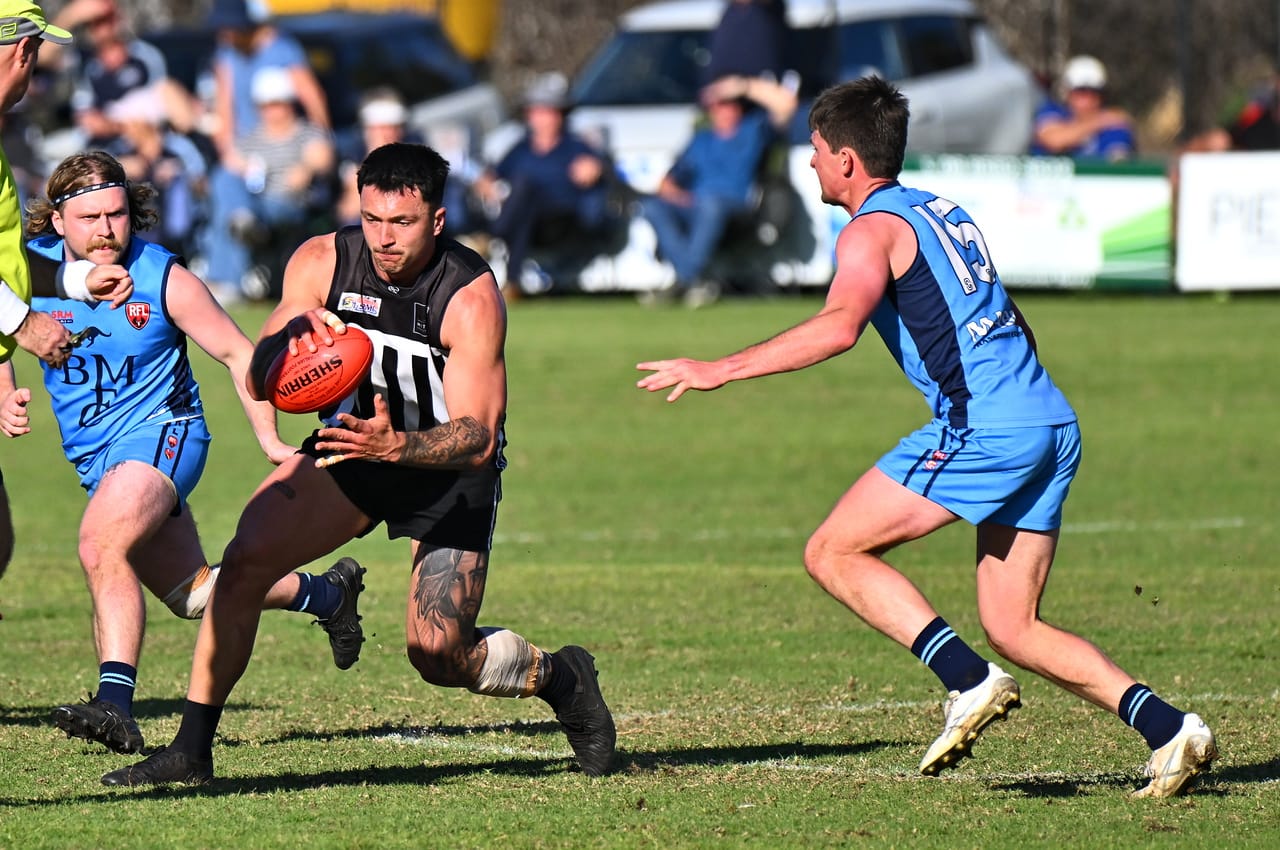 Turner turns it on to put Magpies through