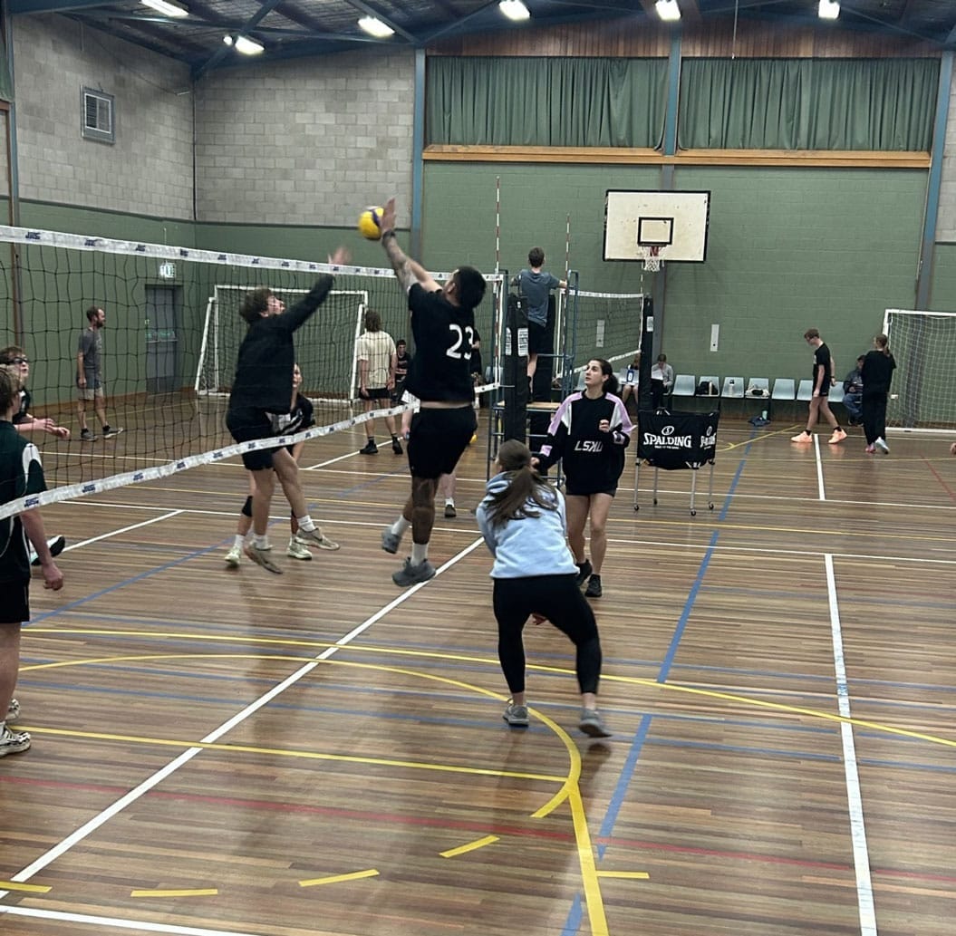 Favourites set as volleyball finals begin