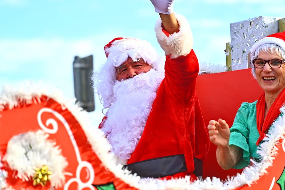 A merry night for pageant return post image