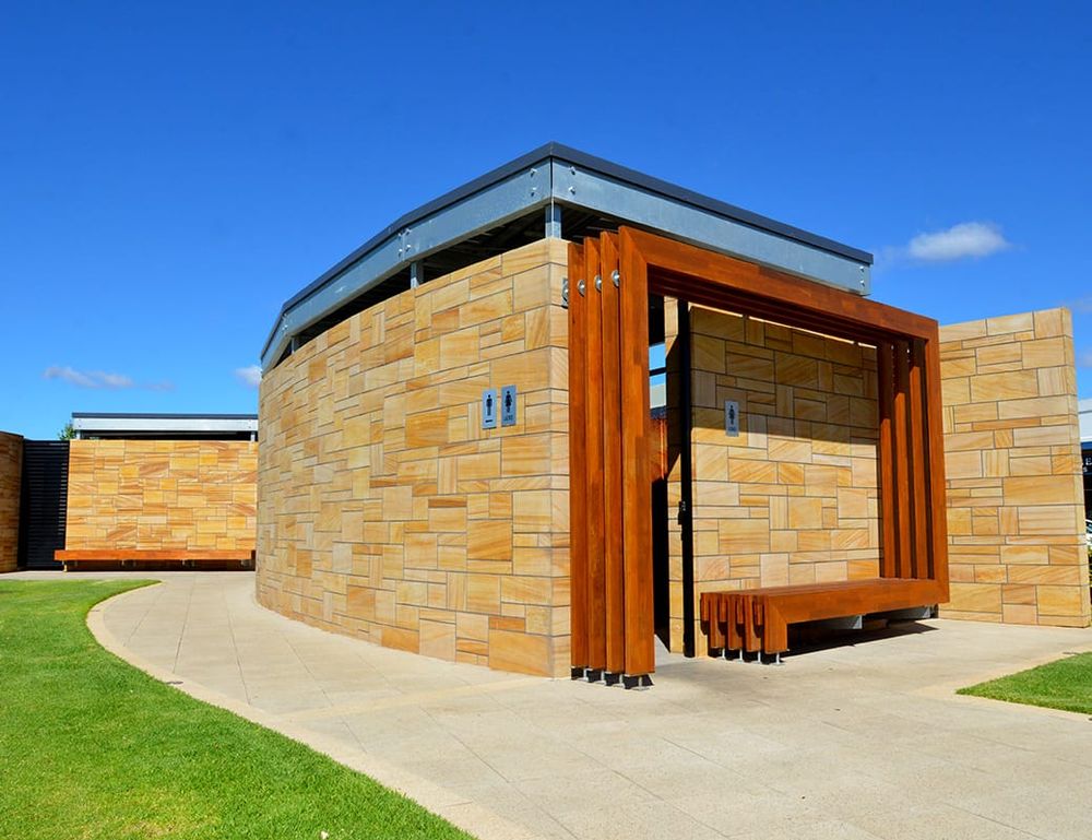 Putting Riverland dunnies on the map post image