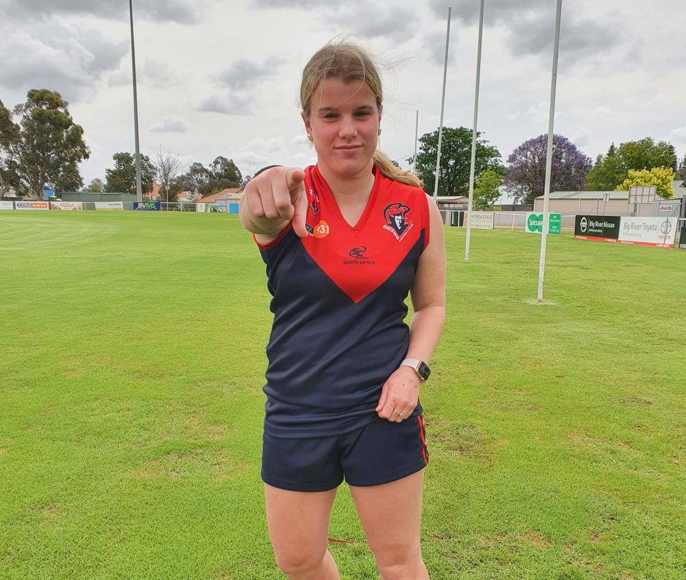 Under 15 girls footy in 2022 post image