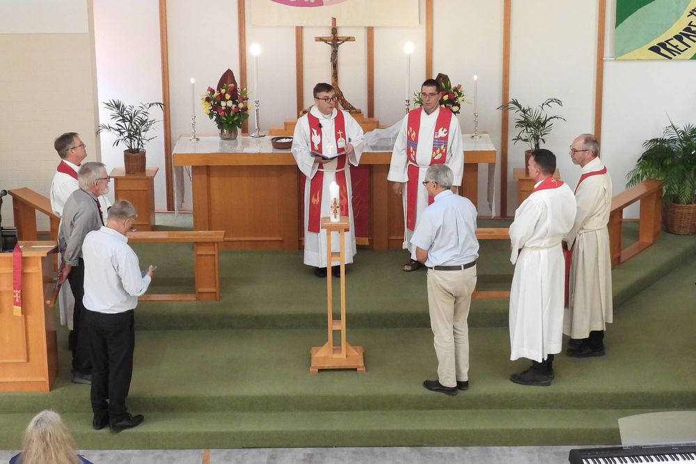 Congregation welcomes pastor Peter post image