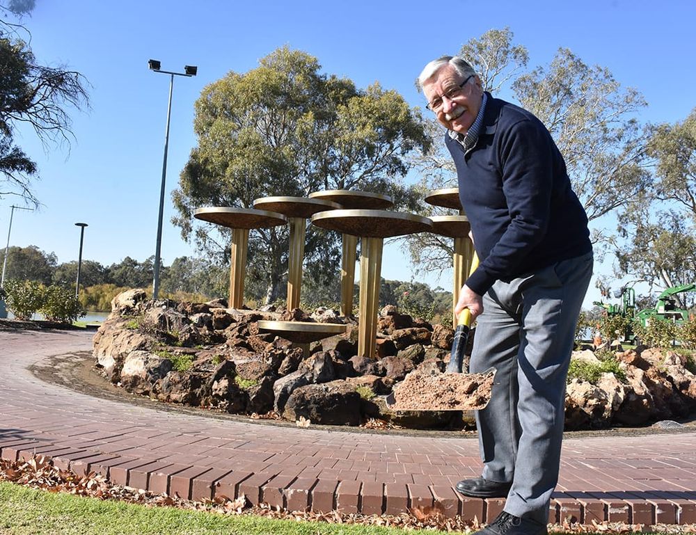 After long wait construction begins on Renmark UDF project… BREAKING GROUND post image