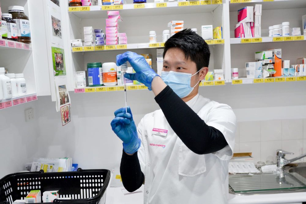 Hundreds more jab appointments available... Moderna mania post image