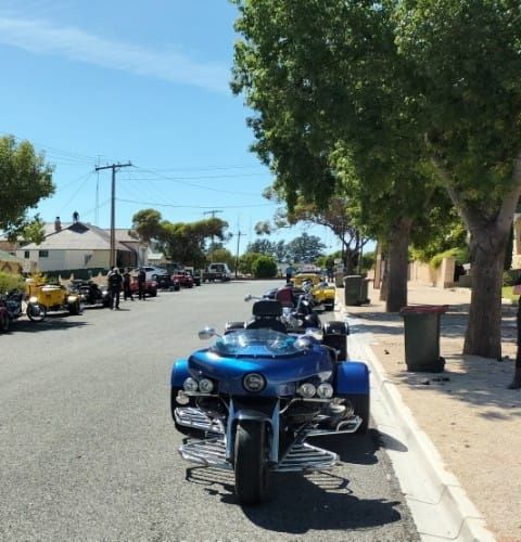 Trikers on a trek through Riverland post image
