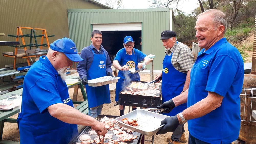 Important discussions over Loxton breakfast table post image