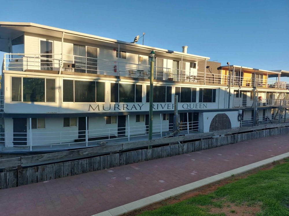 Renmark the Queen’s home…for now post image