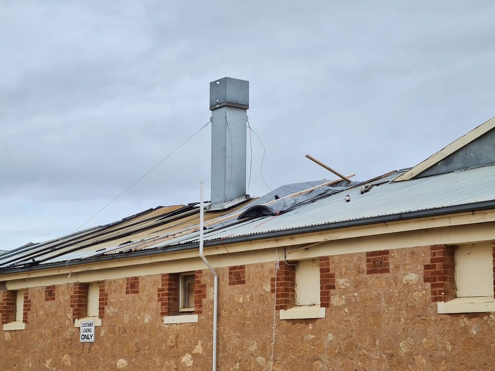 Resident’s roof rage in Waikerie post image