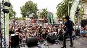 ROBYN McINTOSH: Was last month’s Country Music Festival in Tamworth actually my final one? post image