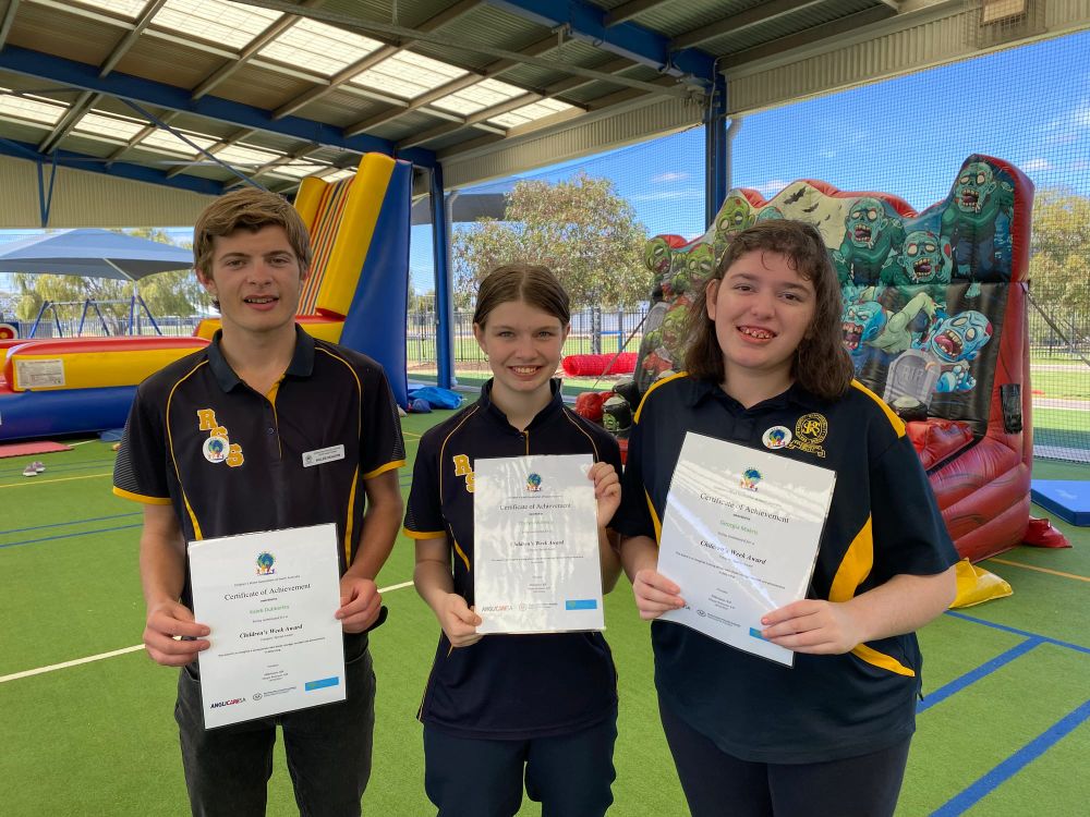 Riverland families enjoy a day of fun post image