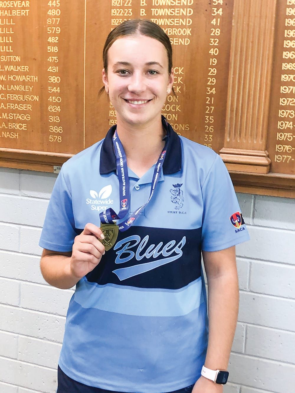 Abbie’s true-blue fightback bowls over the odds post image