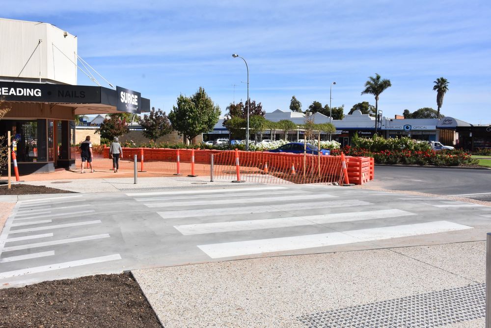 Crossing works back on post image