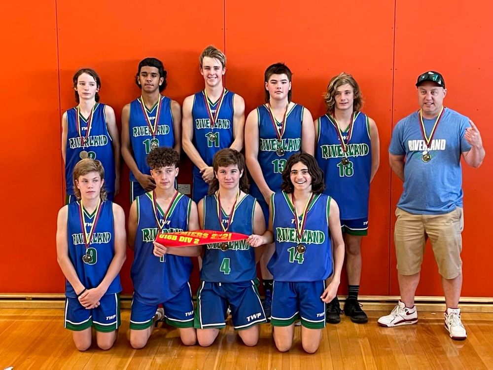 Junior basketballers take titles post image