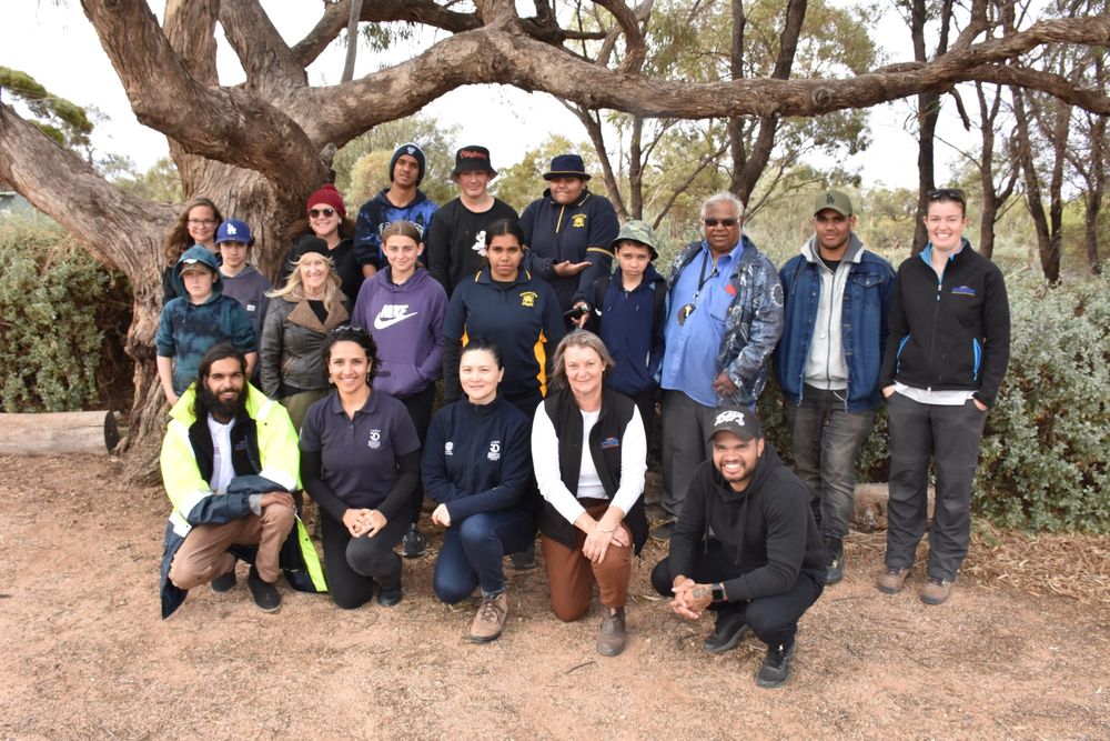 Indigenous rangers at Calperum, Taylorville post image