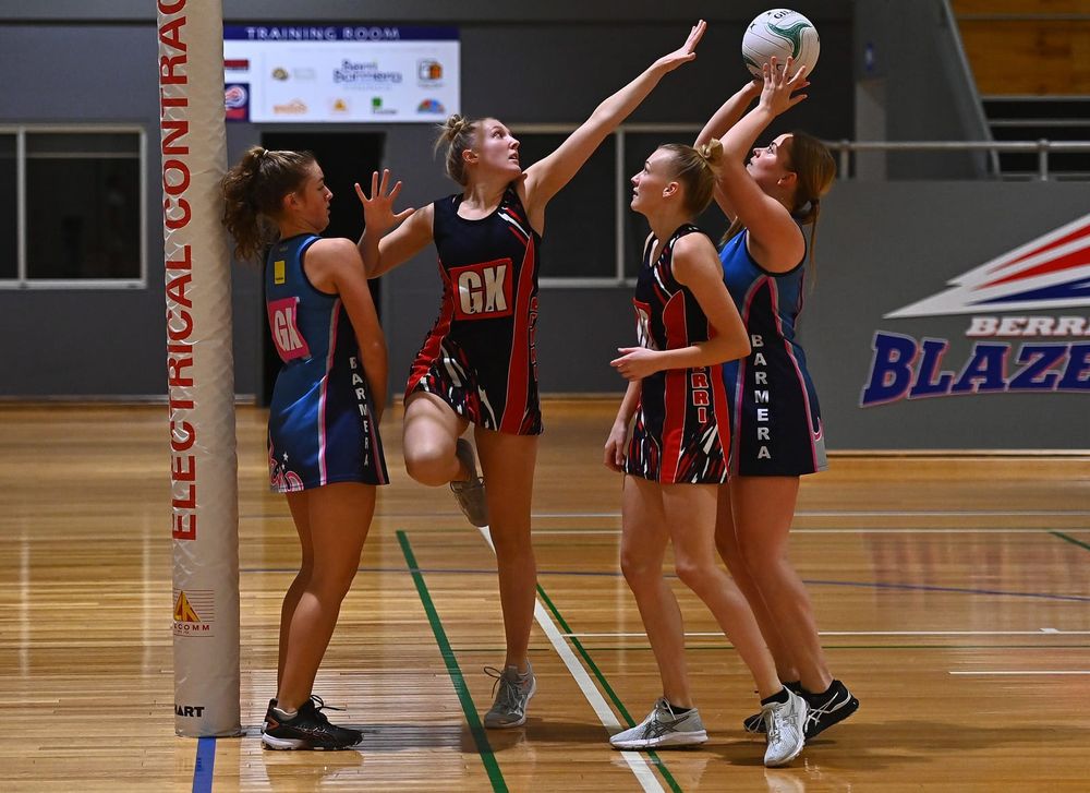 Loxton welcomes a returning star post image