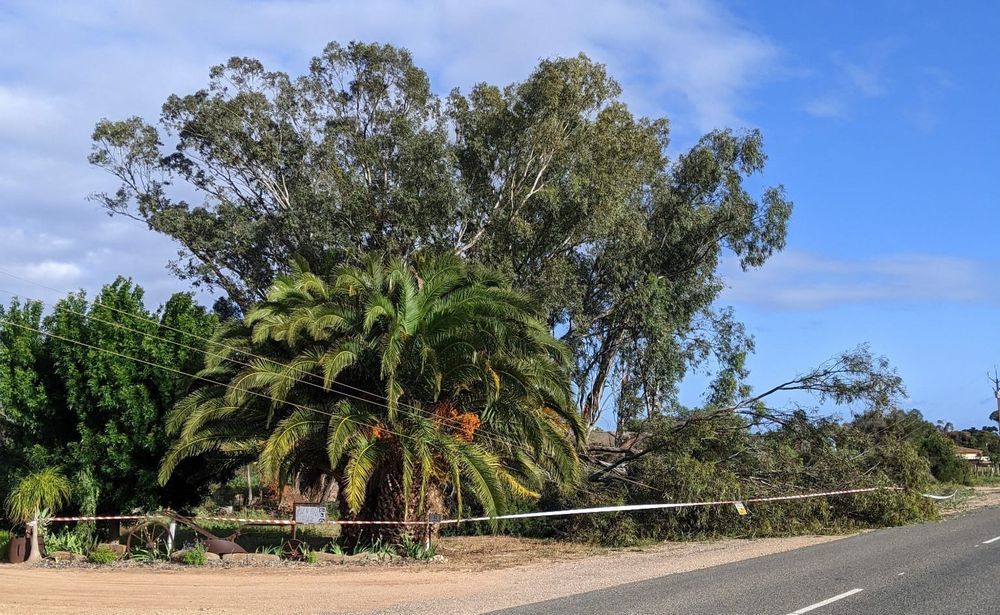 Storms leave Riverlanders in the dark post image