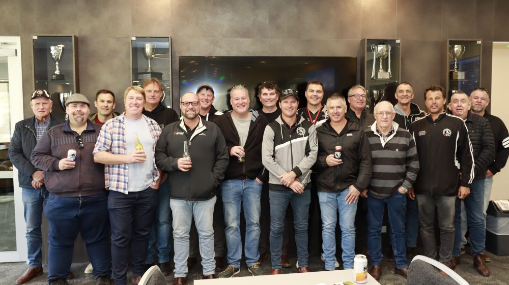 Magpies celebrate stars of the past post image