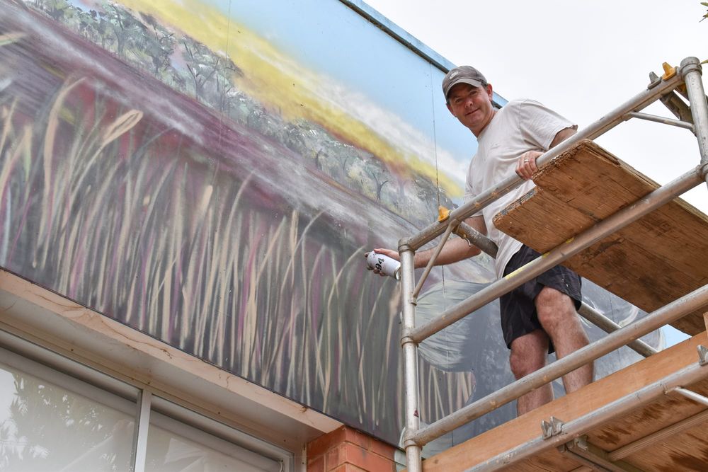 Bank on a new look for Loxton building post image