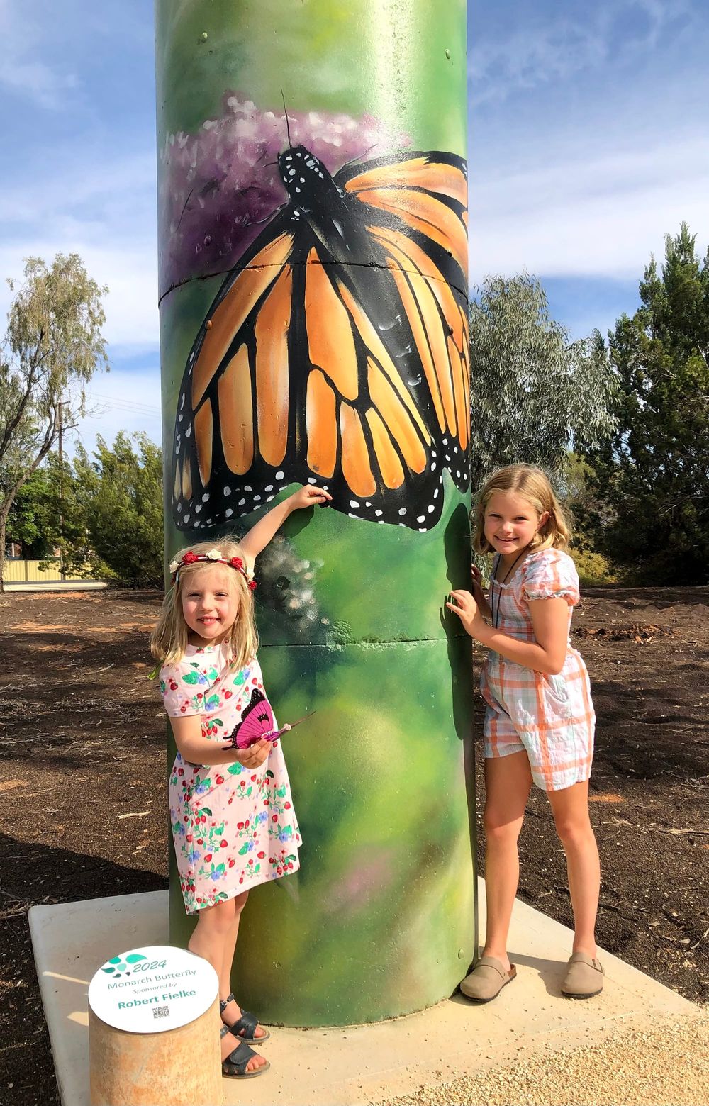 Unveiling set for Loxton Mini Silos post image