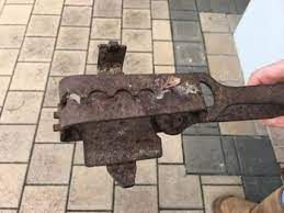 Winkie cat’s steel trap ordeal noted post image