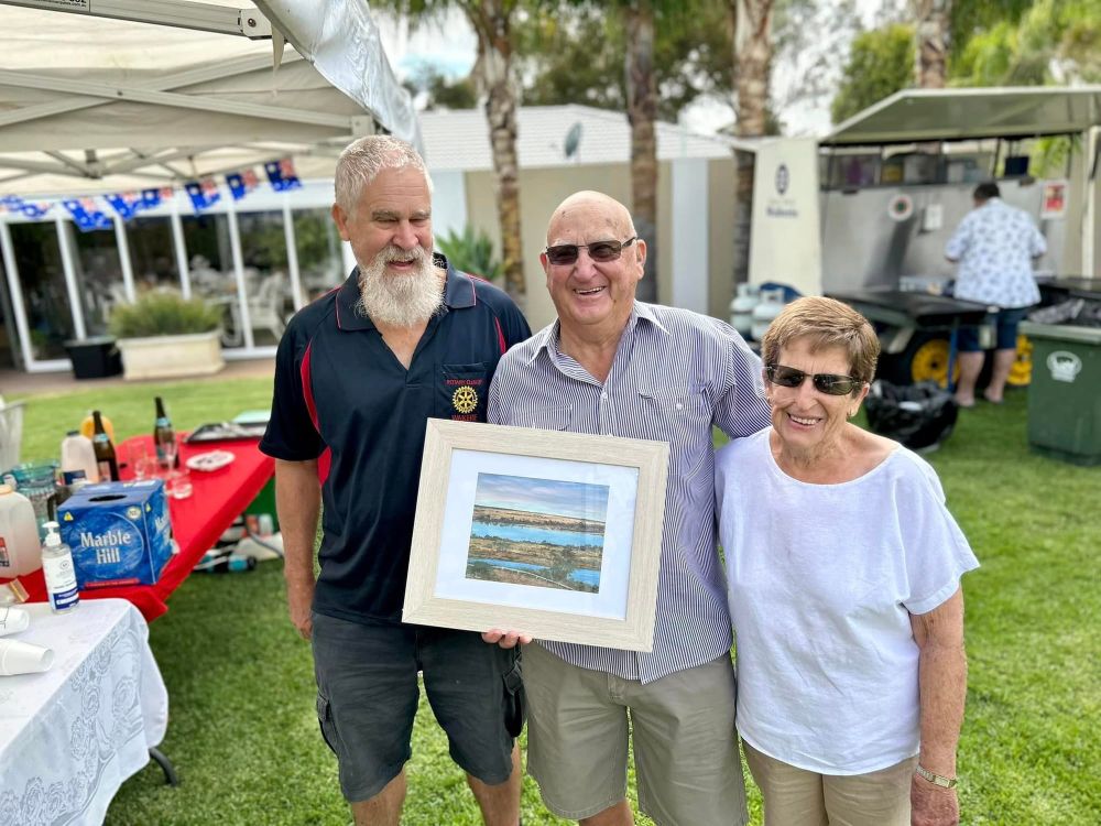 Local Rotary Club raising the roundabout flag post image