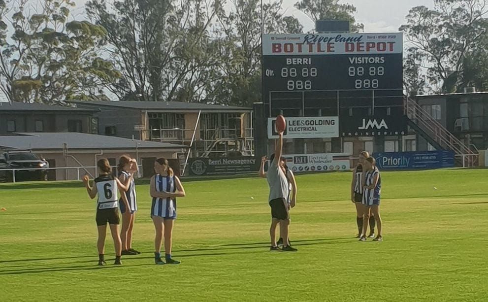 RFL Under 15 girls officially under way post image
