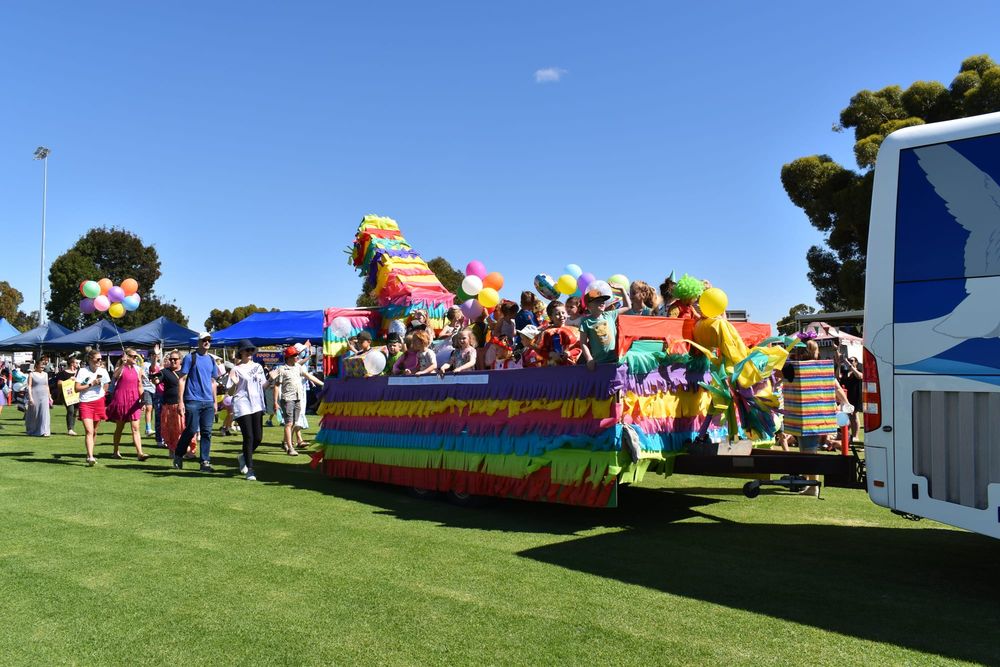 Loxton High School taking to the Mardi Gras stage post image
