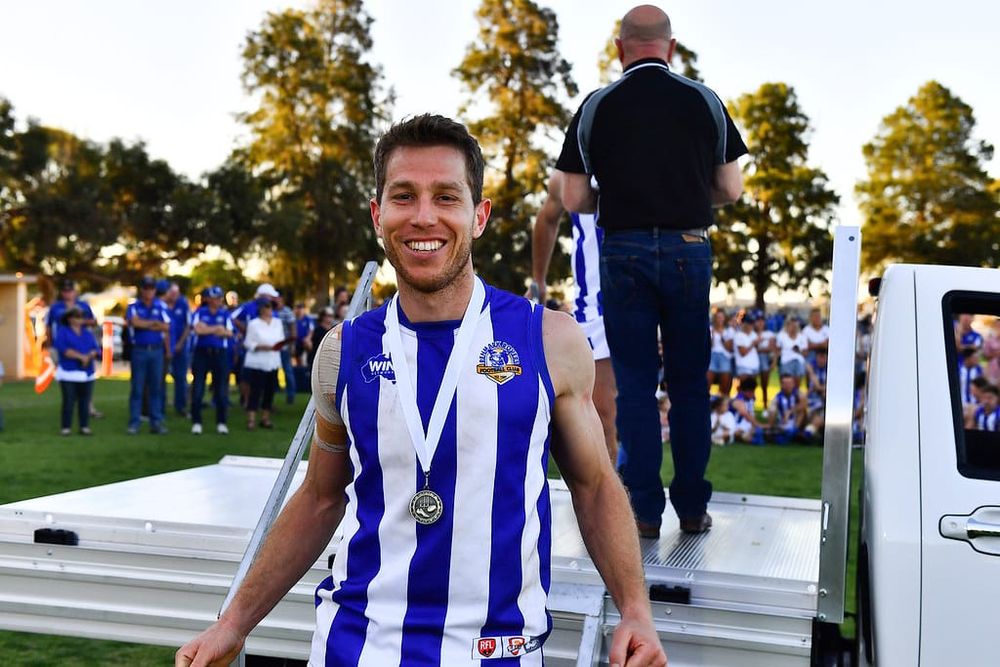 Local list, professionalism convince Vater to re-sign... 'It's a special place' post image