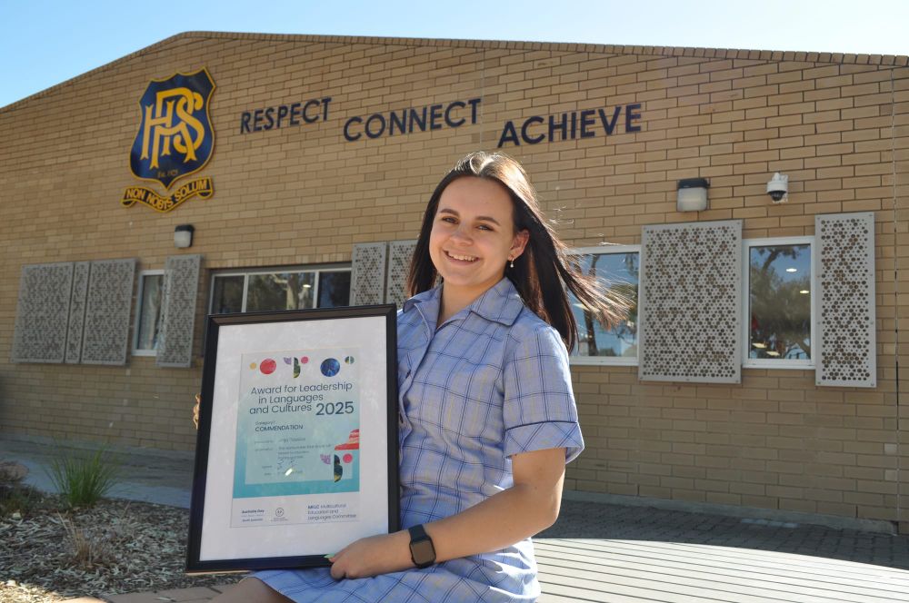 Amazing Anja: Renmark polyglot’s state honours post image
